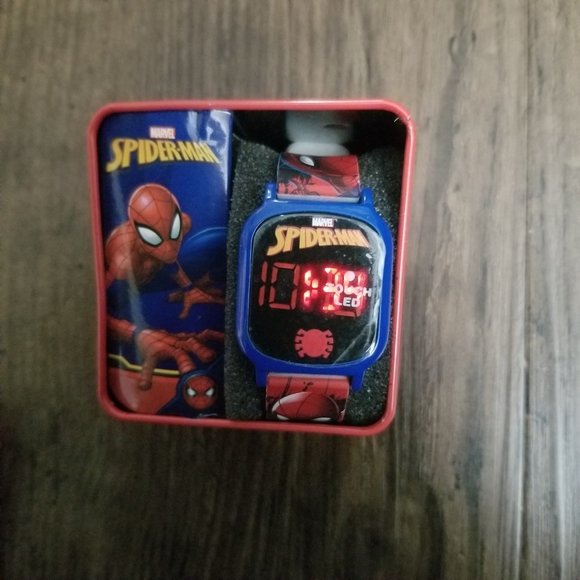 Spiderman Kids LED Touchscreen Watch - Picture 3 of 6